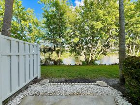 2251 NW 77th Way 102, Pembroke Pines FL 33024
