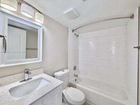 2251 NW 77th Way 102, Pembroke Pines FL 33024