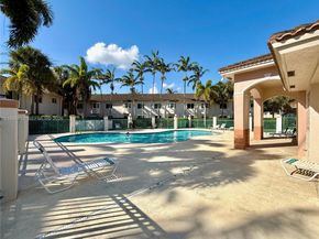2251 NW 77th Way 102, Pembroke Pines FL 33024