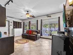 53 NW 19th St, Homestead FL 33030