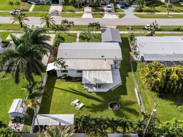 53 NW 19th St, Homestead FL 33030
