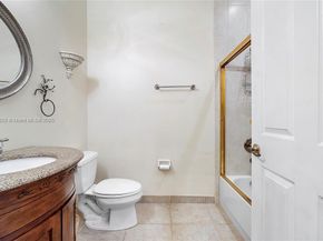 7009 NW 113th Ave, Parkland FL 33076