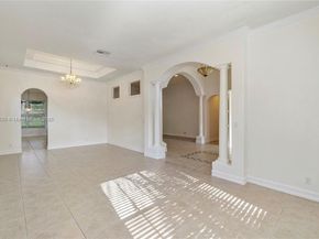 7009 NW 113th Ave, Parkland FL 33076