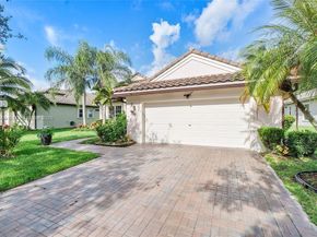 7009 NW 113th Ave, Parkland FL 33076