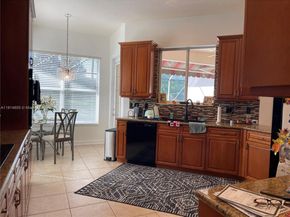 7009 NW 113th Ave, Parkland FL 33076