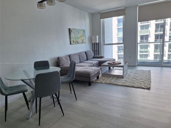 253 NE 2nd St 2606, Miami FL 33132