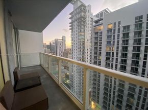 253 NE 2nd St 2606, Miami FL 33132