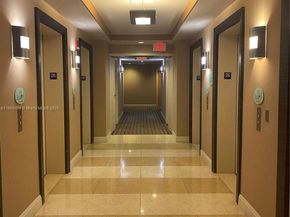 253 NE 2nd St 2606, Miami FL 33132