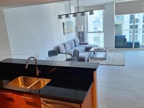 253 NE 2nd St 2606, Miami FL 33132