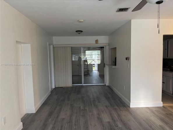 13041 NW 17th Ct, Miami FL 33167