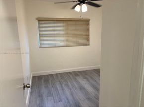 13041 NW 17th Ct, Miami FL 33167