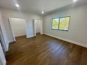 1121 NW 25th St, Miami FL 33127