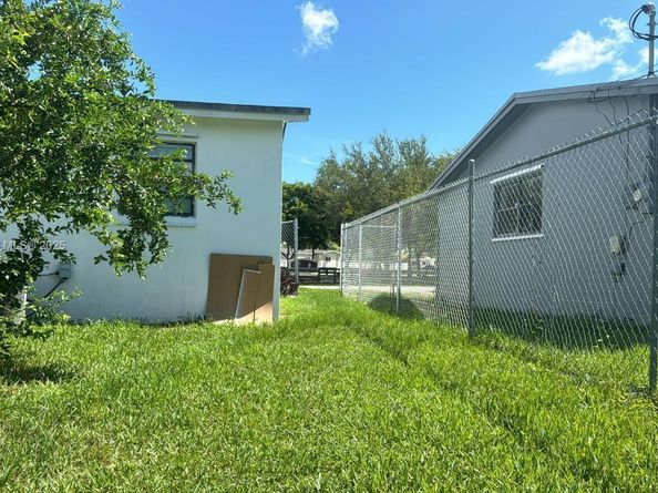 10848 SW 222nd Dr, Miami FL 33170
