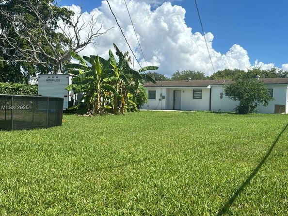 10848 SW 222nd Dr, Miami FL 33170