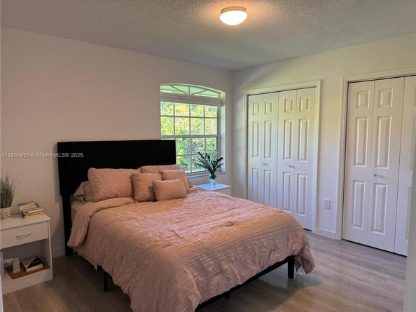 3750 NE 170th St 302, North Miami Beach FL 33160
