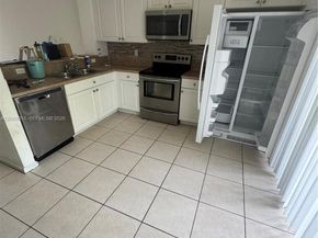 669 NW 42nd Ave, Plantation FL 33317
