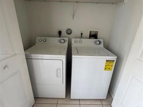 669 NW 42nd Ave, Plantation FL 33317