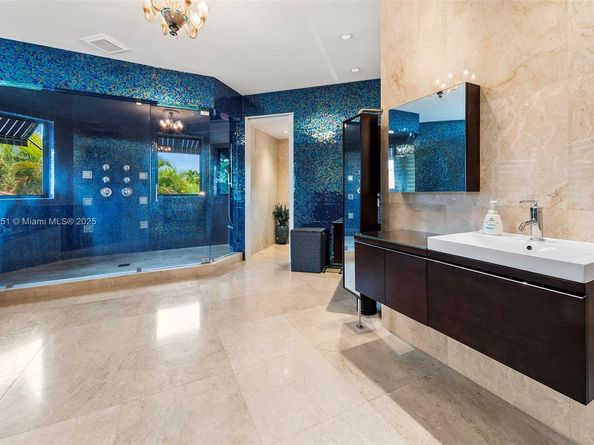 6700 Granada Blvd, Coral Gables FL 33146