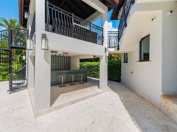 6700 Granada Blvd, Coral Gables FL 33146