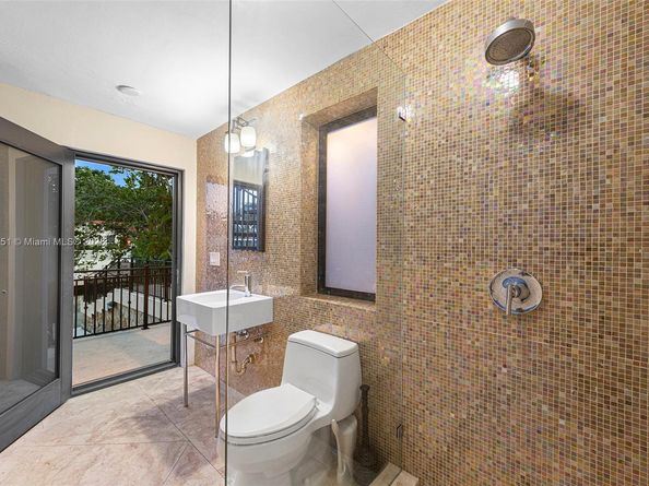 6700 Granada Blvd, Coral Gables FL 33146
