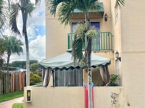 1990 SW 121st Ct 232, Miami FL 33175