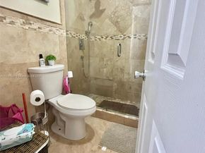 1990 SW 121st Ct 232, Miami FL 33175