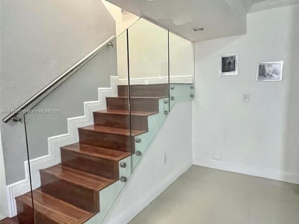 1990 SW 121st Ct 232, Miami FL 33175