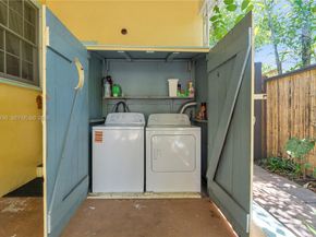 1500 Jackson St, Hollywood FL 33020