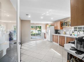 479 E 32nd St, Hialeah FL 33013