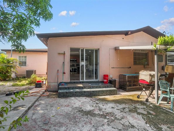 479 E 32nd St, Hialeah FL 33013