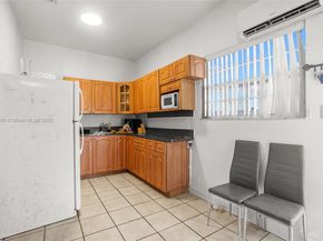 479 E 32nd St, Hialeah FL 33013