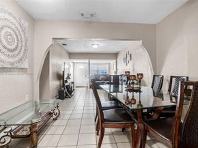 479 E 32nd St, Hialeah FL 33013