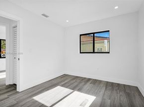 19720 NW 33rd Ave, Miami Gardens FL 33056