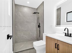 19720 NW 33rd Ave, Miami Gardens FL 33056