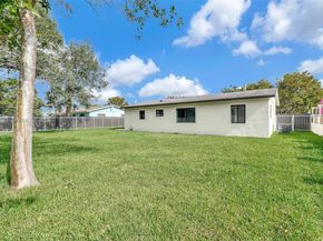 19720 NW 33rd Ave, Miami Gardens FL 33056