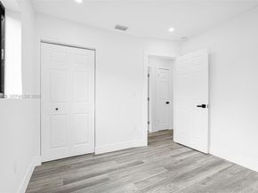 19720 NW 33rd Ave, Miami Gardens FL 33056