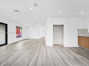 19720 NW 33rd Ave, Miami Gardens FL 33056