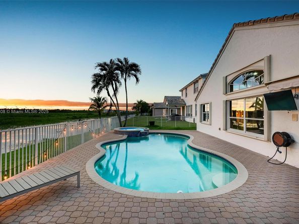 1646 NW 144th Way, Pembroke Pines FL 33028