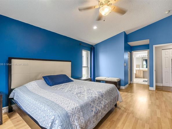 1646 NW 144th Way, Pembroke Pines FL 33028