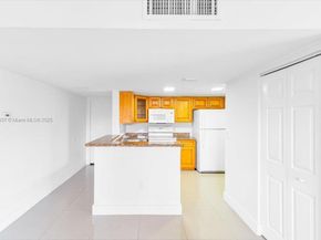 9939 Nob Hill Pl 9939, Sunrise FL 33351