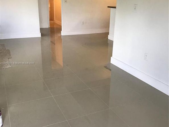 9939 Nob Hill Pl 9939, Sunrise FL 33351