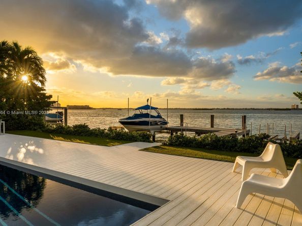 1065 N Shore Dr, Miami Beach FL 33141