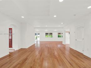 527 SW 20th Rd, Miami FL 33129