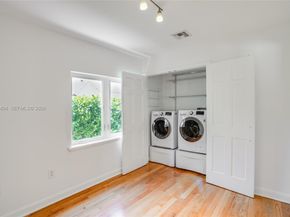 527 SW 20th Rd, Miami FL 33129