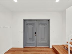 527 SW 20th Rd, Miami FL 33129