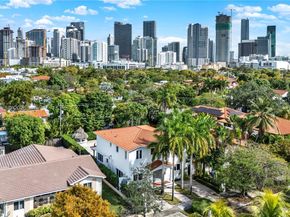 527 SW 20th Rd, Miami FL 33129