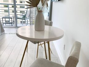 335 S Biscayne Blvd 1106, Miami FL 33131