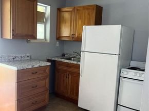 977 Miner Rd, Lake Worth FL 33462