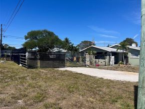 977 Miner Rd, Lake Worth FL 33462
