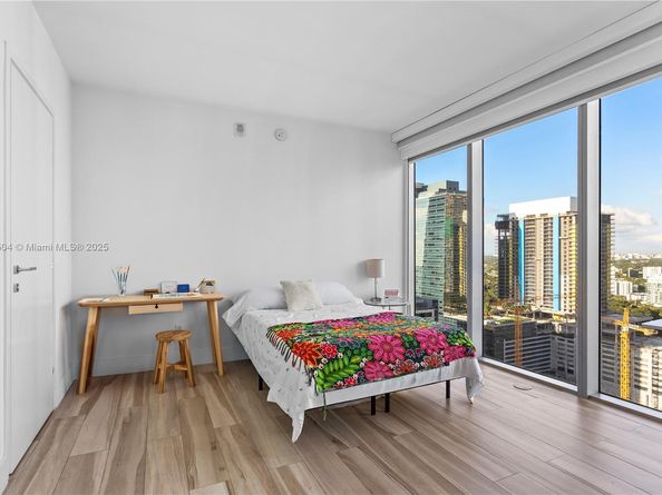 1300 Brickell Bay Dr 2901, Miami FL 33131